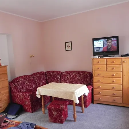 Apartment Bellevue - *